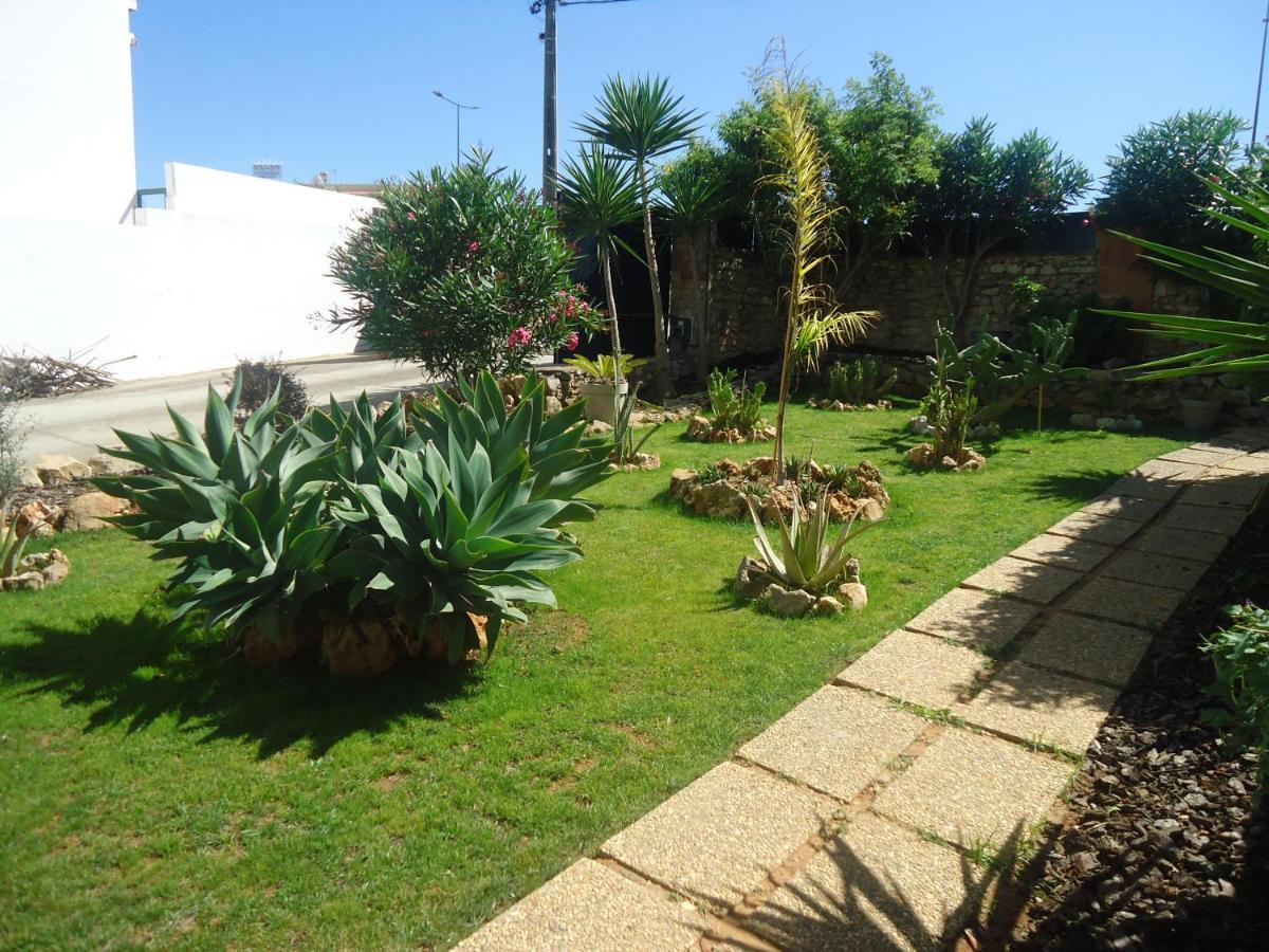 Bed and Breakfast Vivenda L'Olivier Quarteira Exterior foto