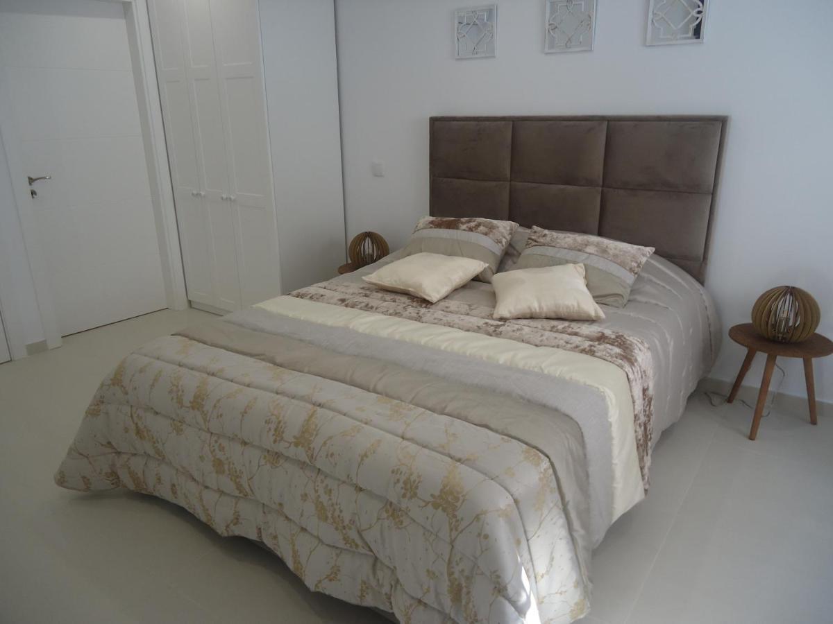 Bed and Breakfast Vivenda L'Olivier Quarteira Exterior foto